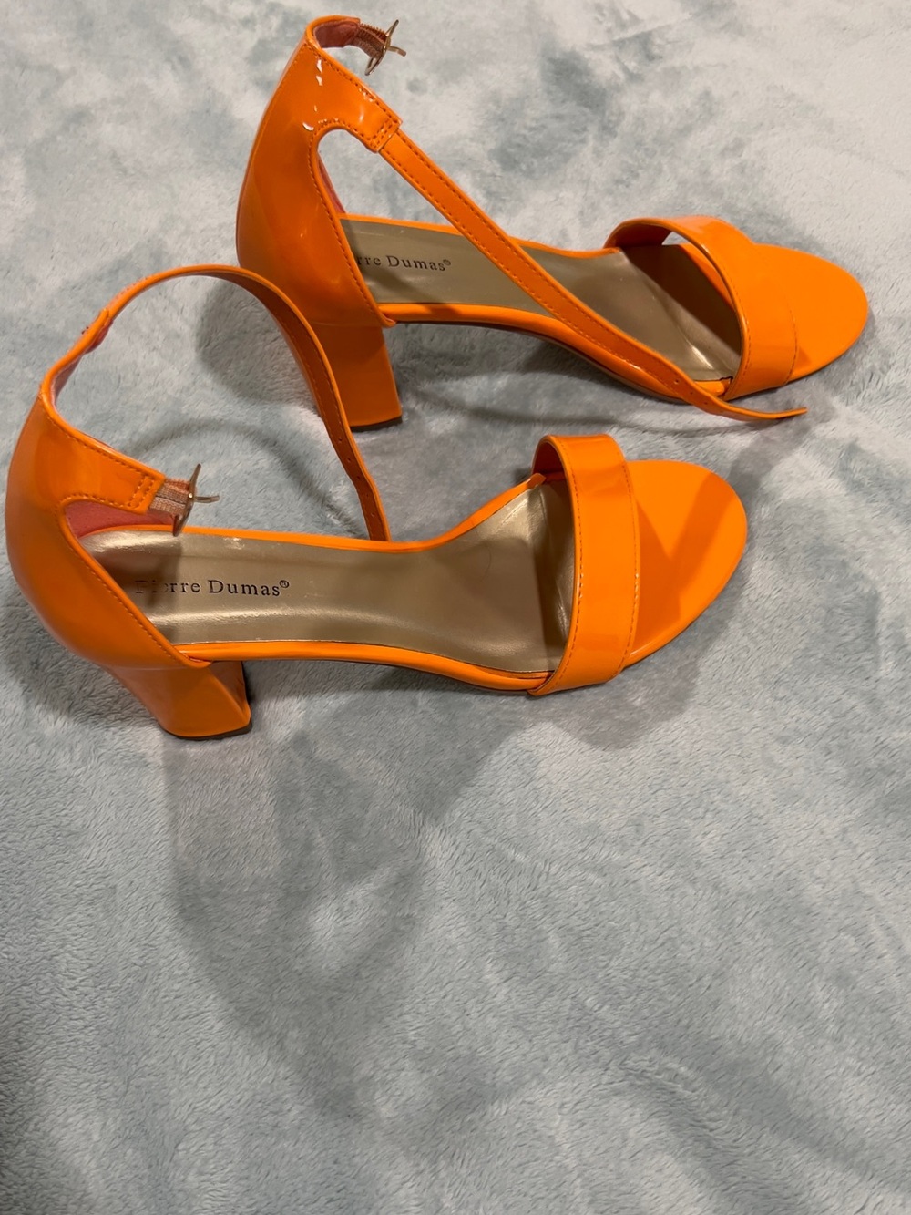bernie mev. Orange Patent Block Heel Sandals
